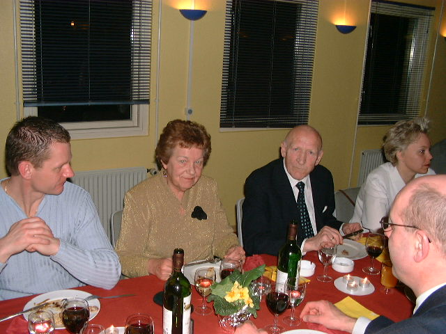 0033 Omkring bordet 21.jpg